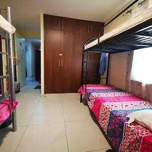 Hostal Bed Space For Females Near Metro Station, Dubái